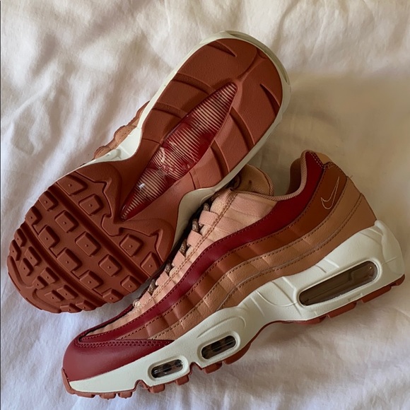 NWT Nike Air Max 95 peach - Picture 8 of 8